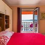 Apartament Marko Beachfront Seget