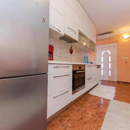 Marko Beachfront Seget Trogir