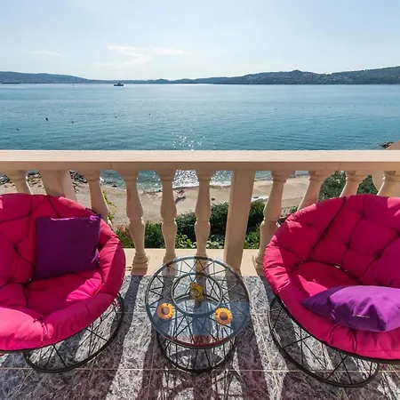 Marko Beachfront Seget Trogir