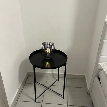 Marko Beachfront Seget Apartament *