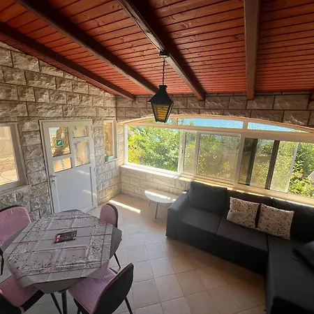 Marko Beachfront Seget Trogir