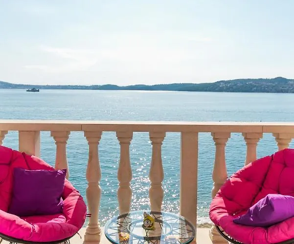 Appartamento Marko Beachfront Seget *
