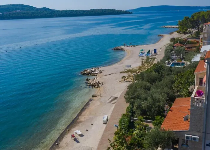 Marko Beachfront Seget * Traù