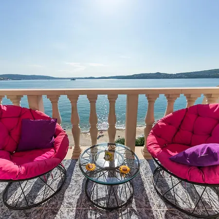Marko Beachfront Seget *
