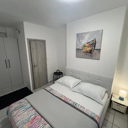 Marko Beachfront Seget * トロギール