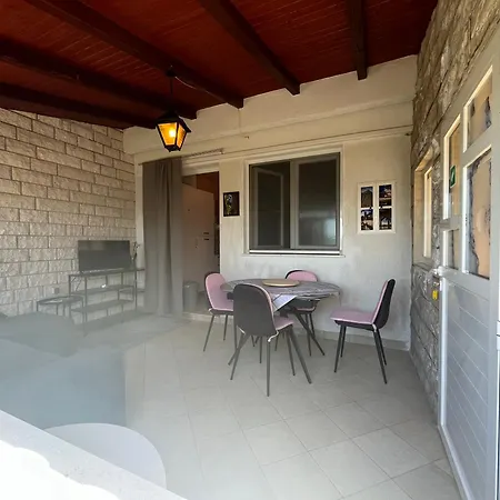 Apartamento Marko Beachfront Seget *