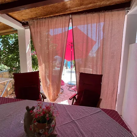 Apartamento Marko Beachfront Seget