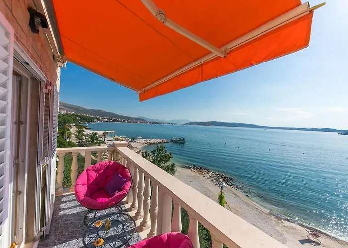 Marko Beachfront Seget Appartement Trogir
