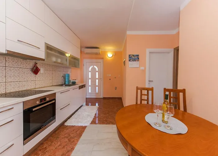 Marko Beachfront Seget Trogir