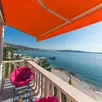 Marko Beachfront Seget Apartment Trogir