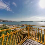 Marko Beachfront Seget Apartment Trogir