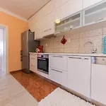 Marko Beachfront Seget Apartment