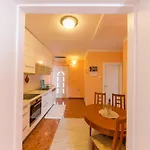 Apartment Marko Beachfront Seget *
