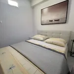 Marko Beachfront Seget Apartment *