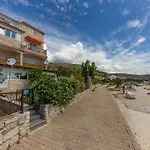 Marko Beachfront Seget Apartment Trogir